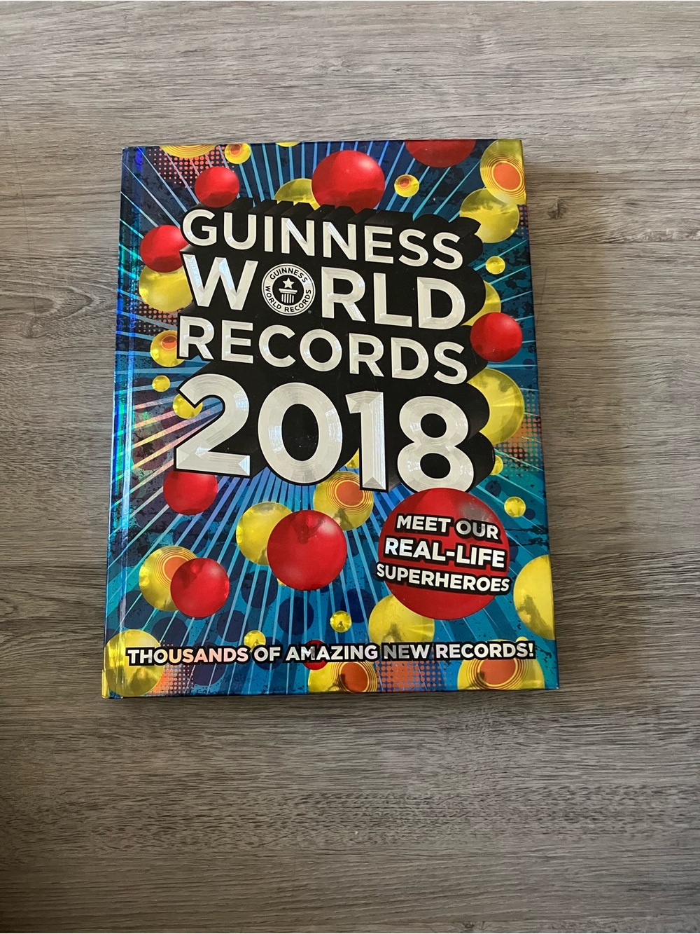 3/$15 Guinness World Records 2018 - Blue, Red, Yellow Cover